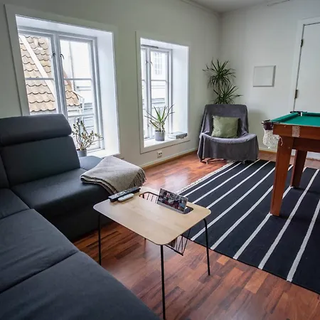 15 With Private Sauna Billiards דירה