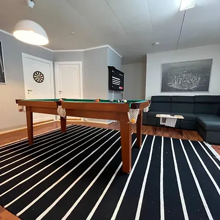 דירה 15 With Private Sauna Billiards סטוונגר