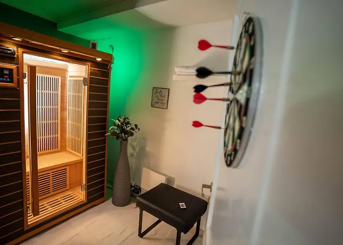 15 With Private Sauna Billiards דירה *