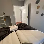 15 With Private Sauna Billiards דירה