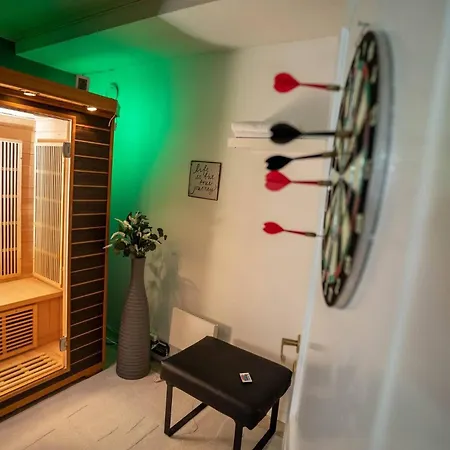 15 With Private Sauna Billiards アパート *